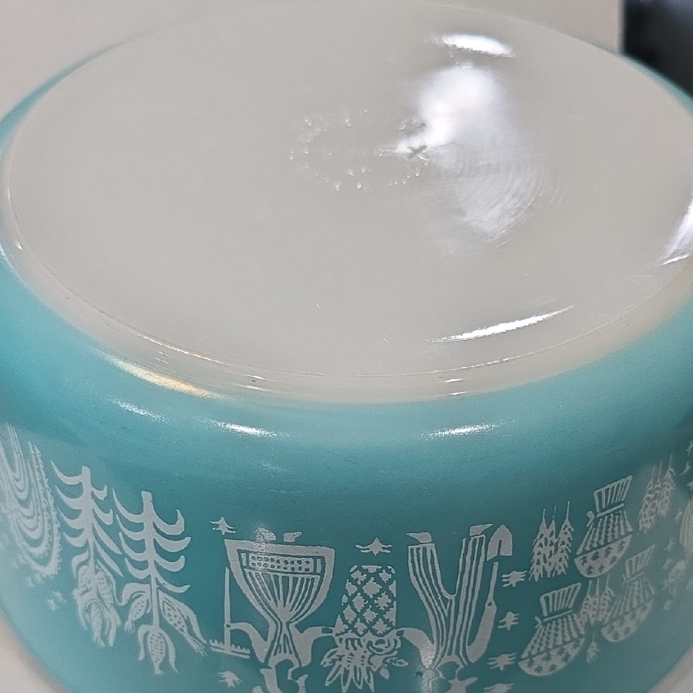 Pyrex Amish Butterprint Nesting Multi Use Bowls. 2 Pc. EUC - Picture 3 of 7